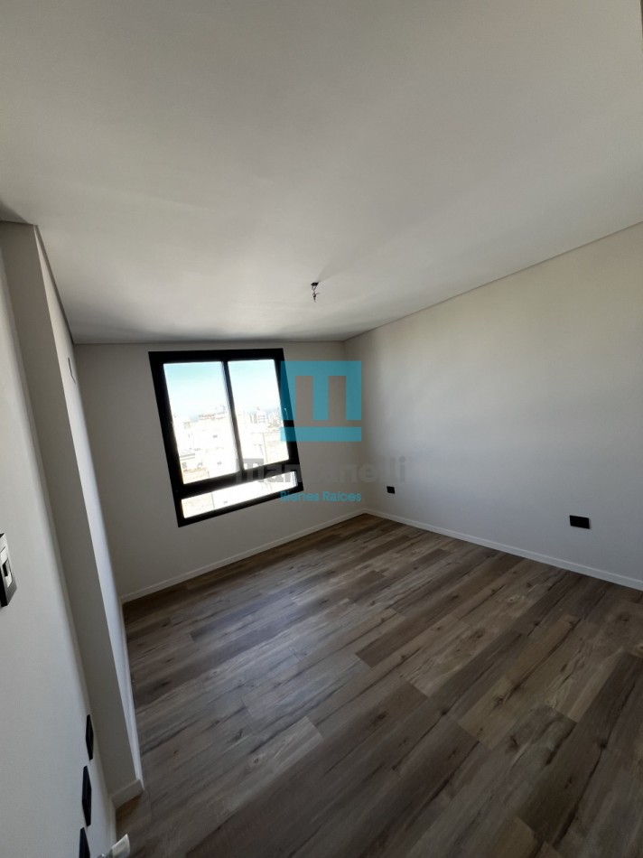EN VENTA PISO COMPLETO ZONA PARQUE PARANA
