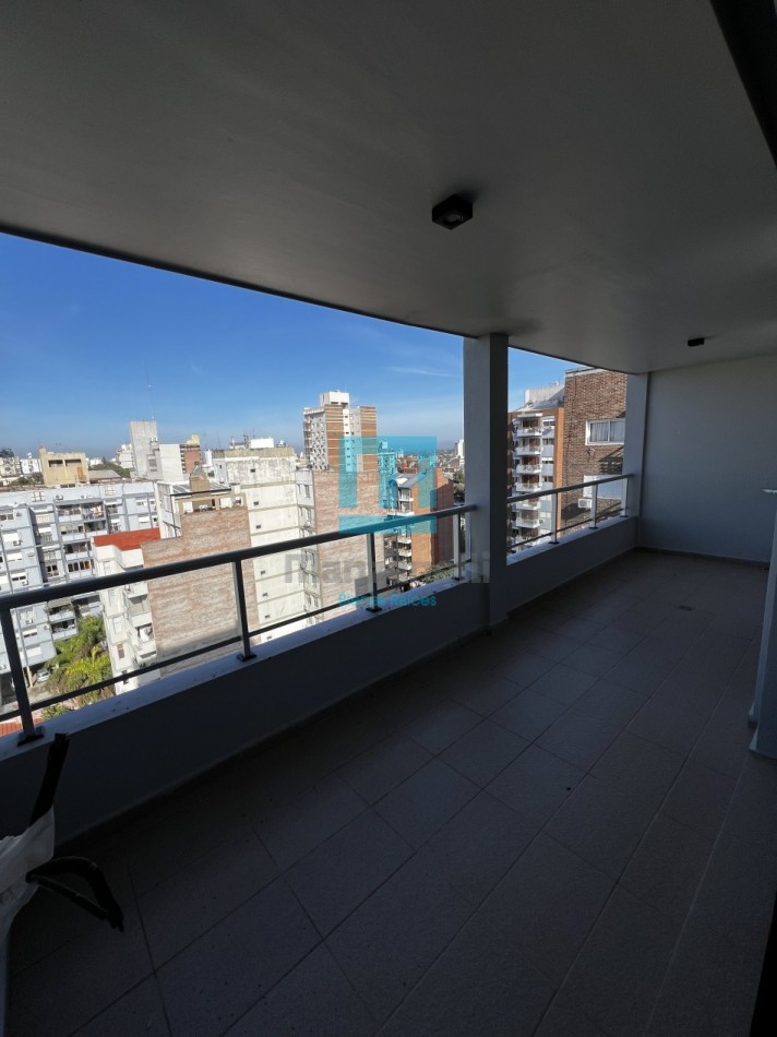 EN VENTA PISO COMPLETO ZONA PARQUE PARANA