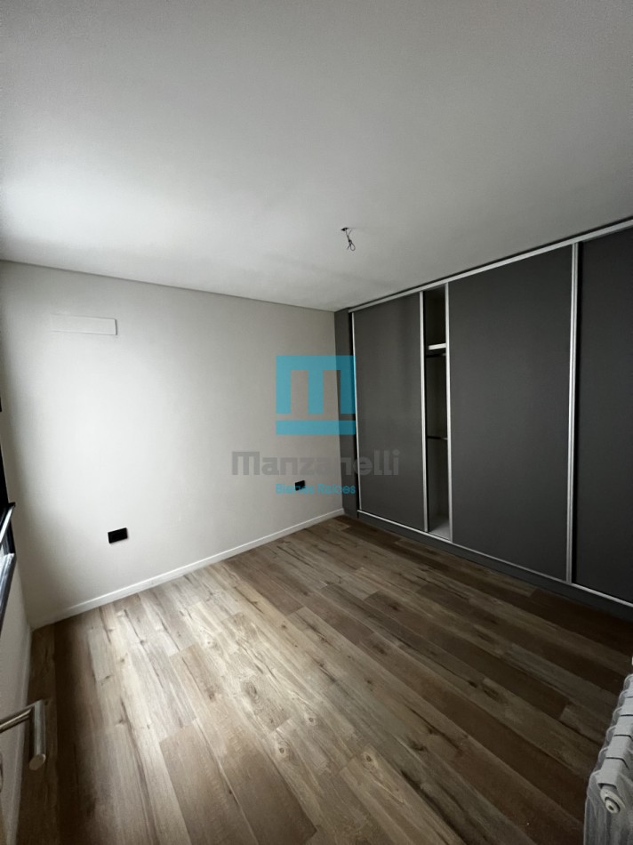 EN VENTA PISO COMPLETO ZONA PARQUE PARANA