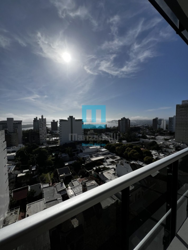 EN VENTA PISO COMPLETO ZONA PARQUE PARANA