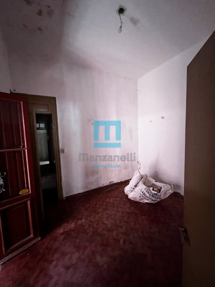 EN VENTA PROPIEDAD A RECICLAR IDEAL DESARROLLO COMERCIAL O PROFESIONAL 