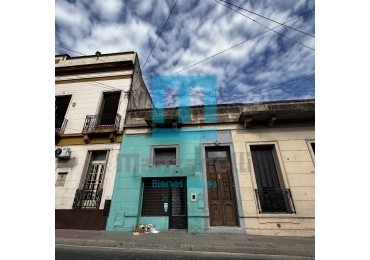 EN VENTA PROPIEDAD A RECICLAR IDEAL DESARROLLO COMERCIAL O PROFESIONAL 