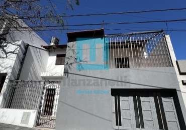 CASA 3 DORMITORIOS EN ALQUILER PLANTA BAJA MONTEVIDEO 427