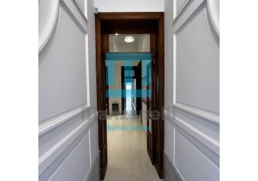 GRAN PROPIEDAD CENTRICA EN ALQUILER IDEAL OFICINA, CONSULTORIOS E INSTITUTOS